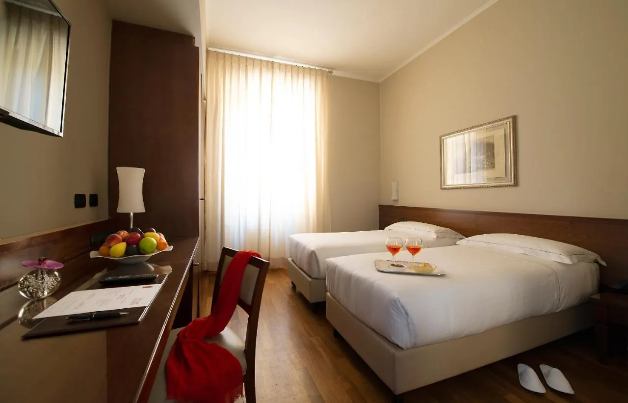 Hotel Fenice Милан