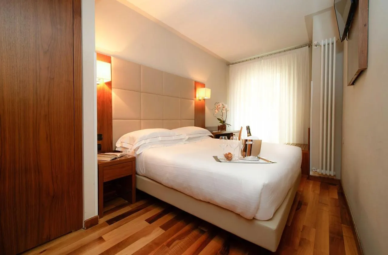 Hotel Fenice Милан