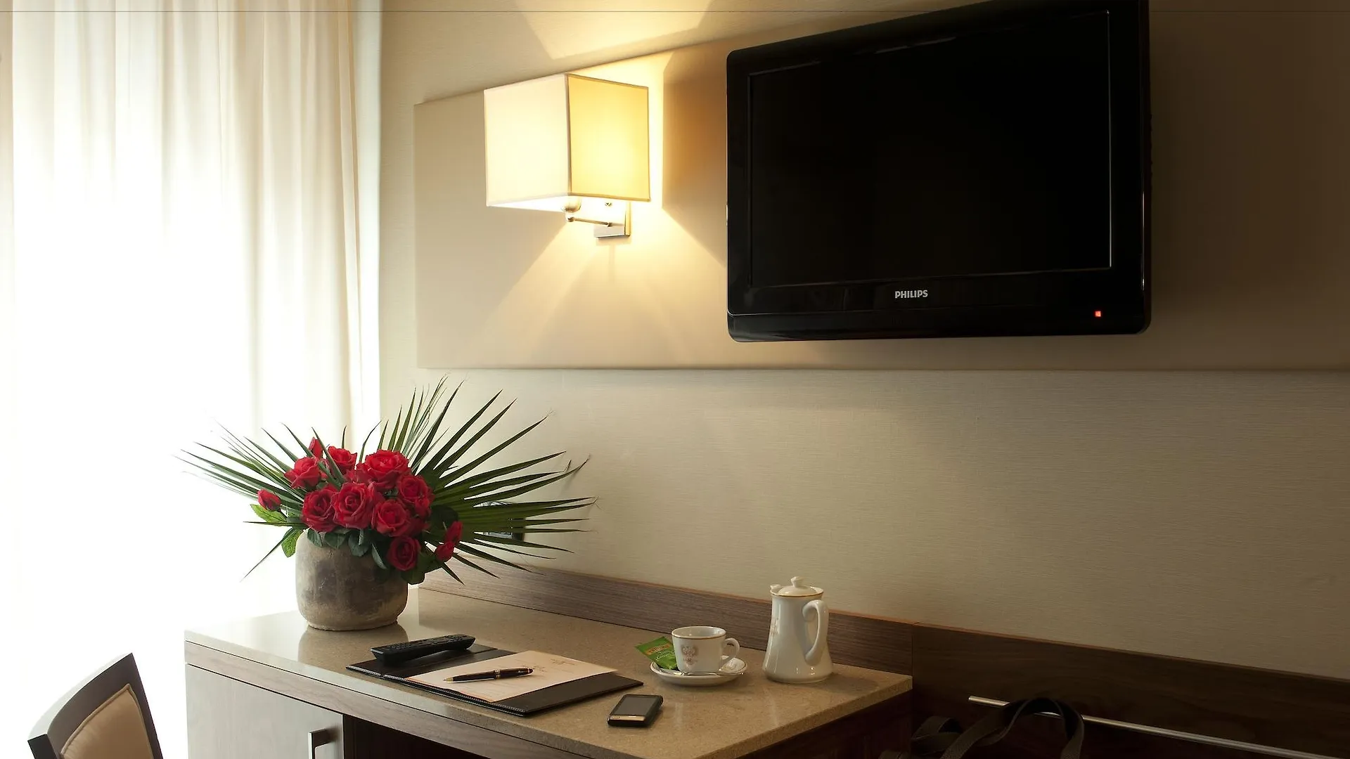 Hotel Fenice Milano 3*,