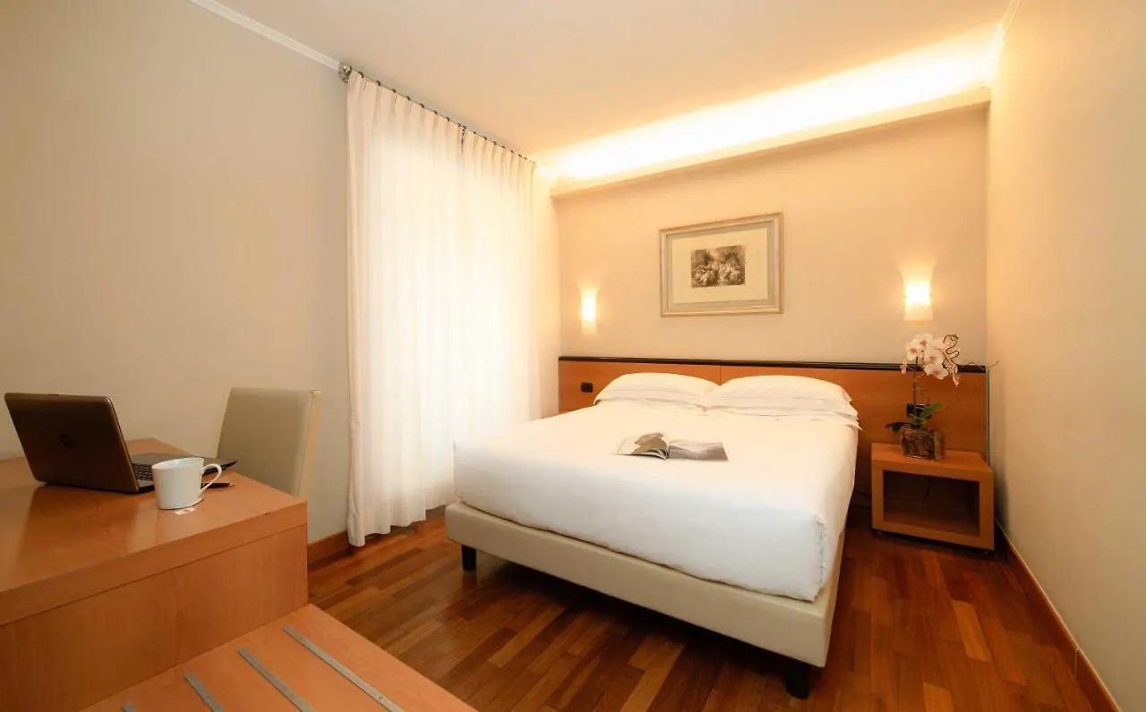 Hotel Fenice Milano