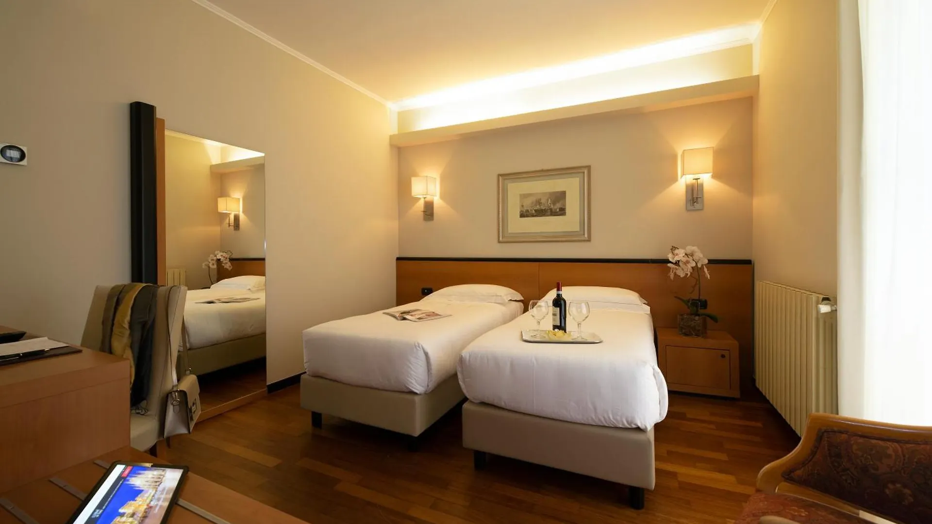 Hotel Fenice Milano 3*,  Italien