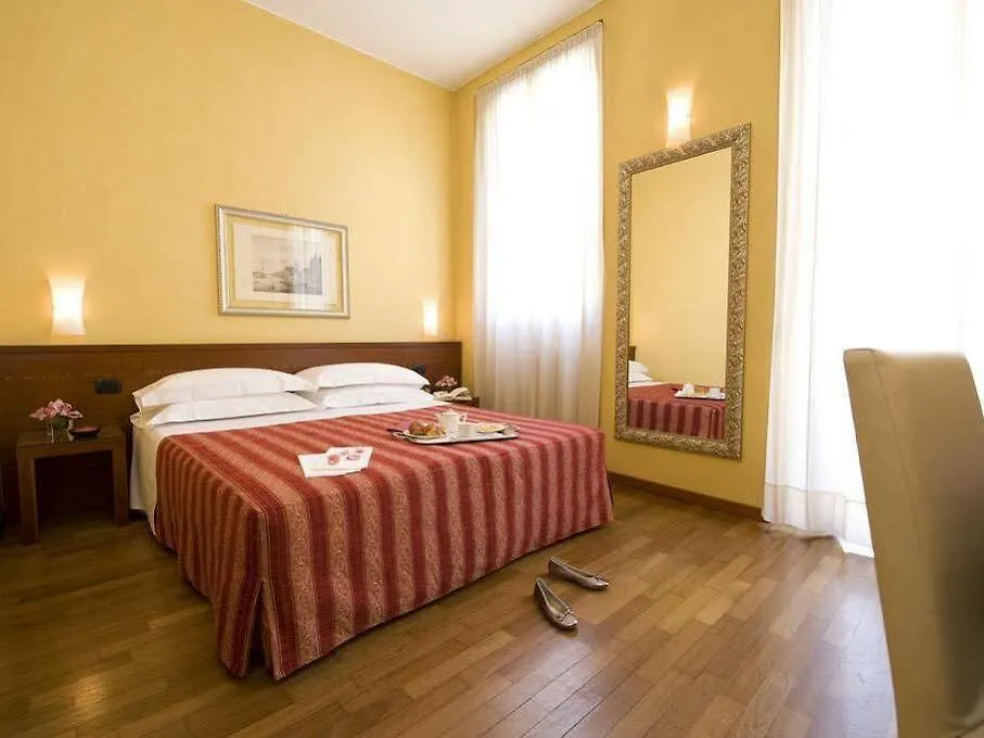 Hotel Fenice Milano